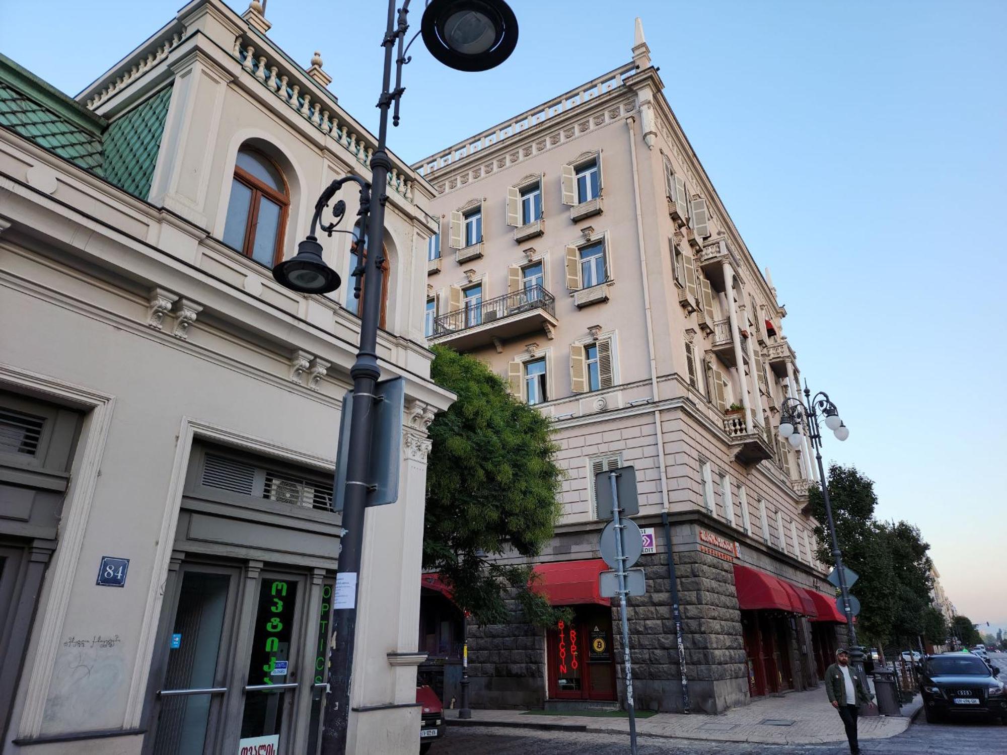 Gallary Hostel Tbilisi Exterior photo