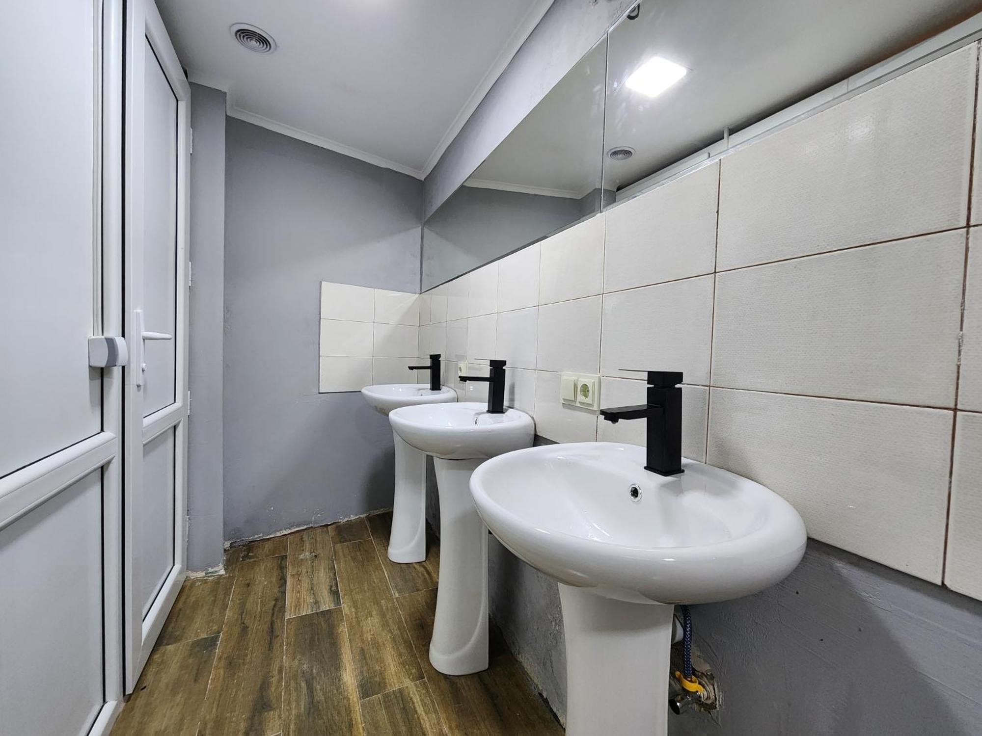 Gallary Hostel Tbilisi Exterior photo