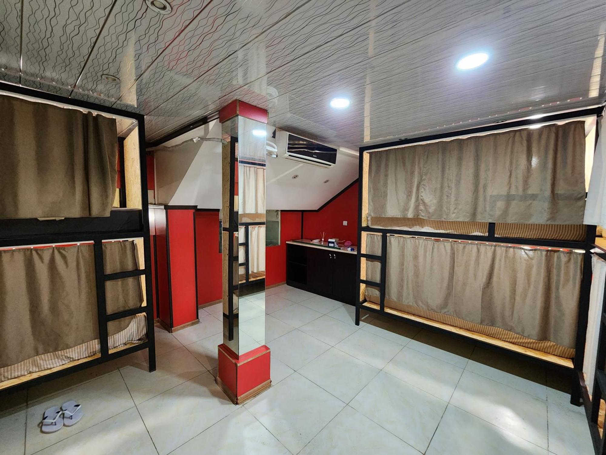 Gallary Hostel Tbilisi Exterior photo