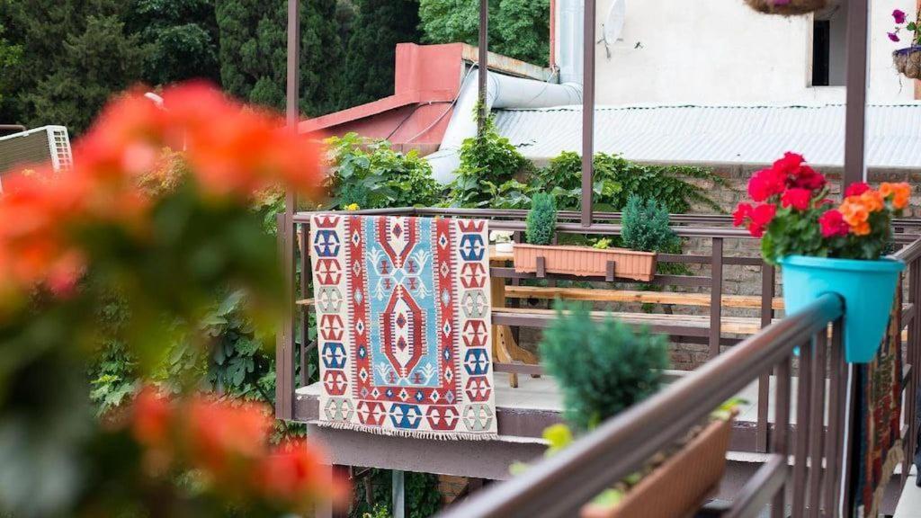 Gallary Hostel Tbilisi Exterior photo